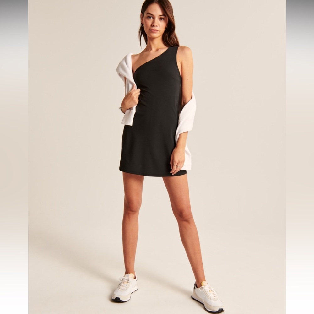 Abercrombie One-Shoulder Black Dress